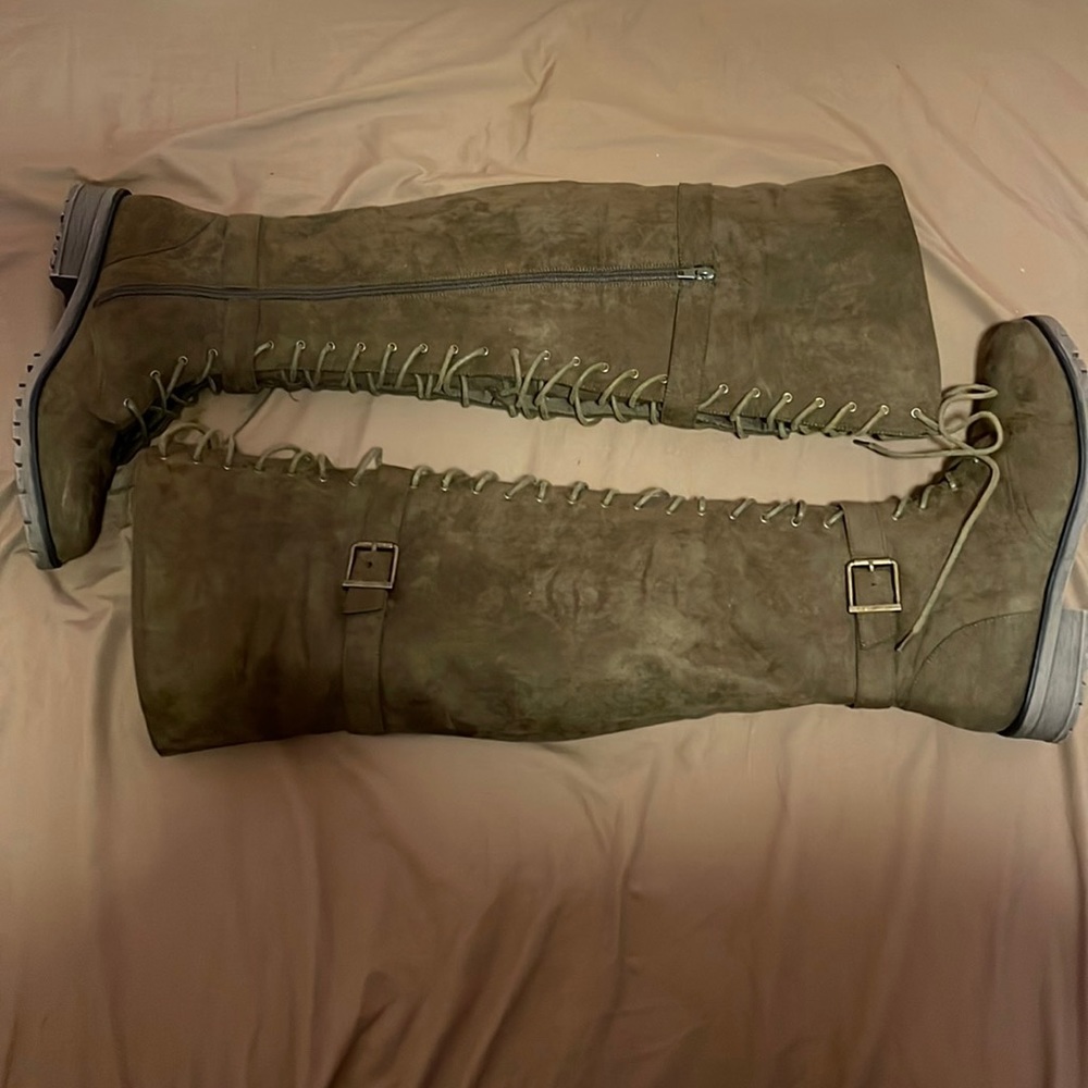 Over the knee boots w/ zipper on side